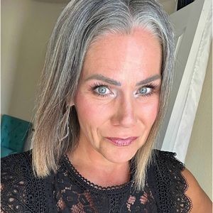 Meet your Posher, Naomi